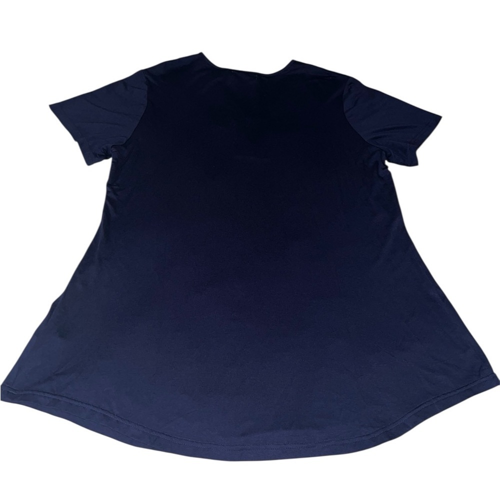 Chic Navy Short Sleeve V-Neck Top - Picture 4 of 4